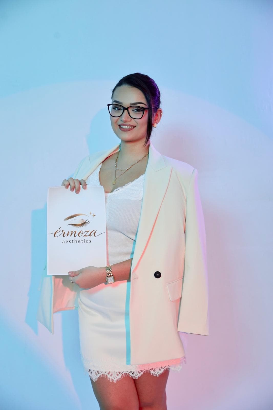 Ermoza – Gründerin und Lash-Artist-Portrait